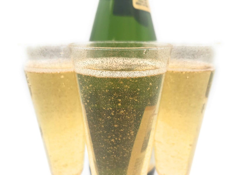 Oojami أوجامي 70 قطعة كؤوس شامبانيا بلاستيكية كلاسيكية بريق ذهبي لحفلات الزفاف والتصفيق في الحفلات وكؤوس الكوكتيل - Image 4